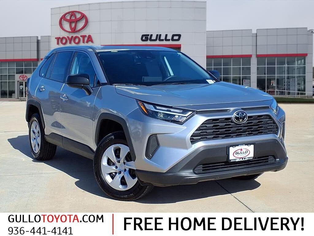 2025 Toyota RAV4 LE FWD