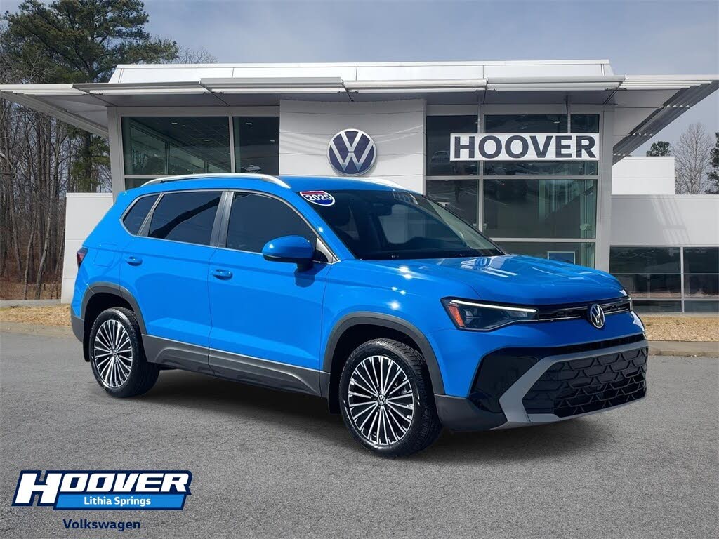 2025 Volkswagen Taos SE FWD