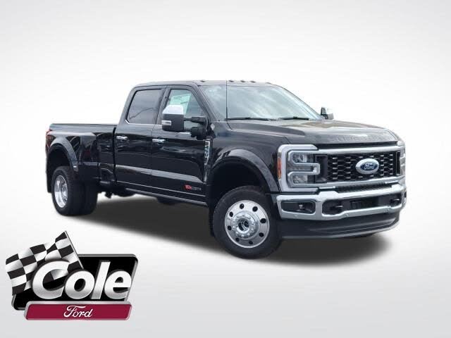 2026 Ford F-450 Super Duty Lariat Crew Cab LB DRW 4WD