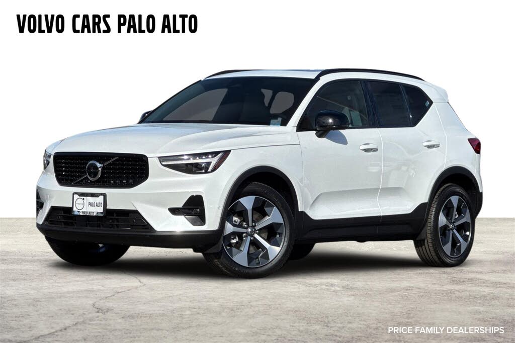 2026 Volvo XC40 B5 Plus AWD