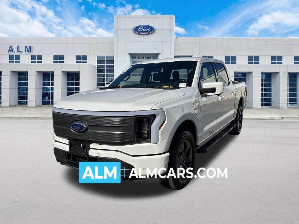 2022 Ford F-150 Lightning Lariat SuperCrew AWD