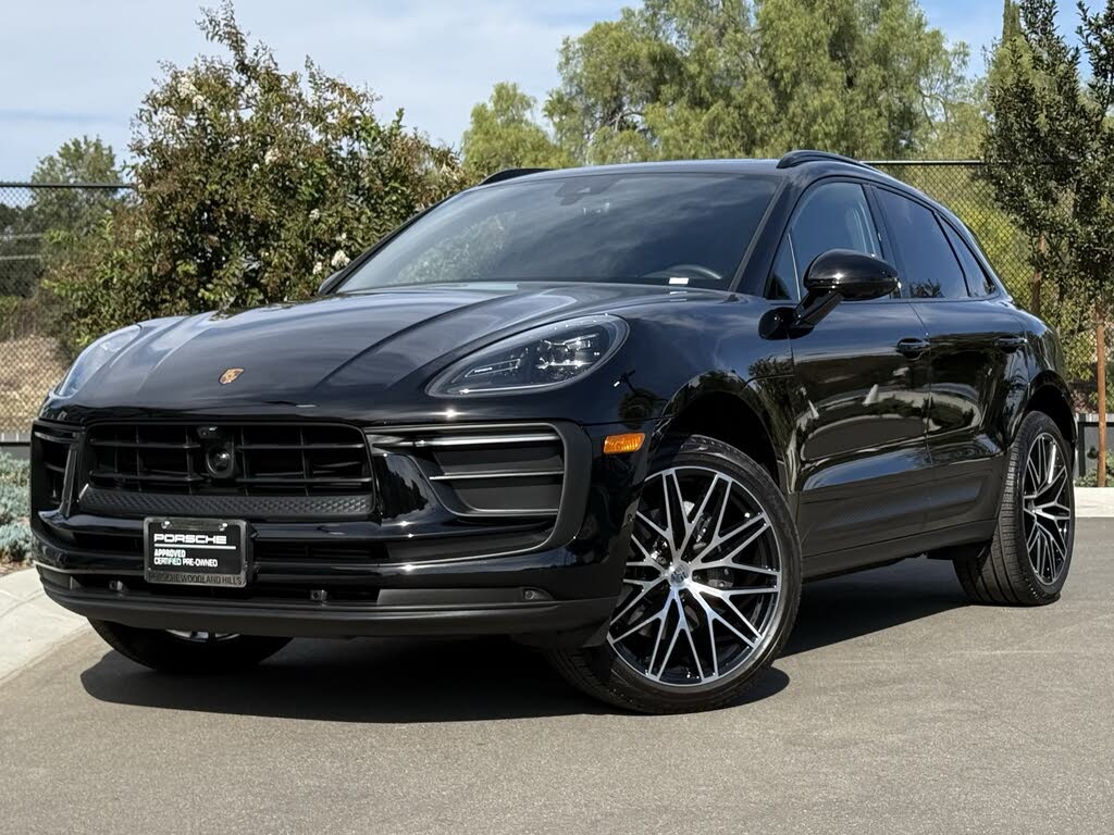 2025 Porsche Macan