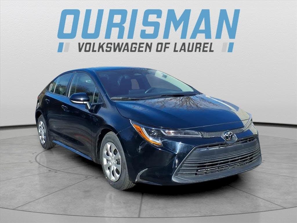 2025 Toyota Corolla LE FWD