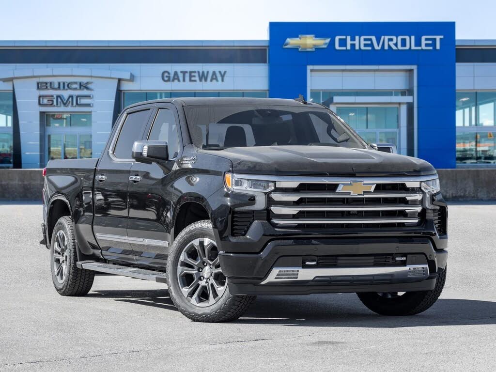 2026 Chevrolet Silverado 1500 High Country Crew Cab 4WD