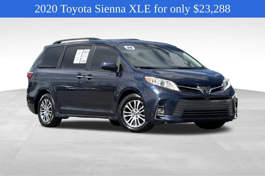 2020 Toyota Sienna XLE 7-Passenger FWD with Auto-Access Seat