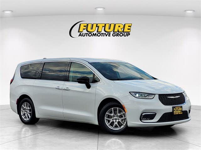 2024 Chrysler Pacifica Touring L FWD