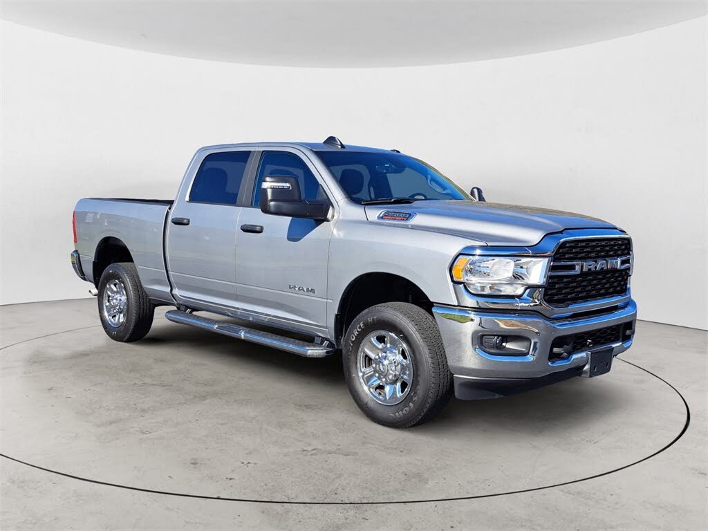 2024 RAM 2500 Big Horn Crew Cab 4WD