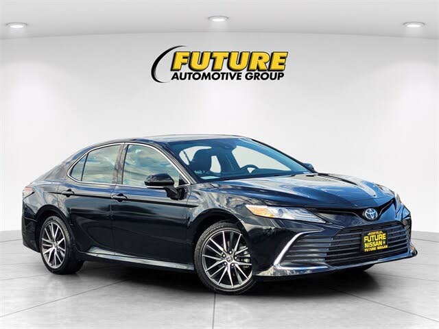 2024 Toyota Camry XLE FWD