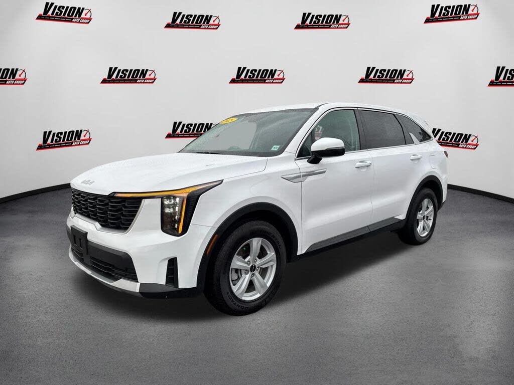2025 Kia Sorento LX FWD
