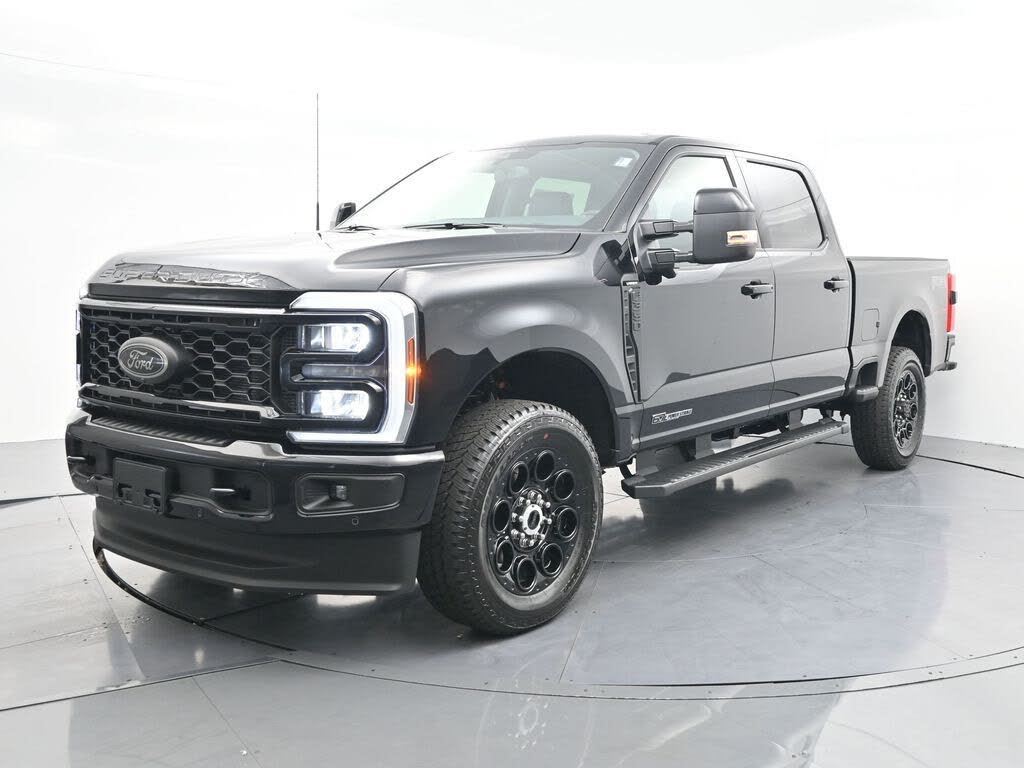 2026 Ford F-350 Super Duty Lariat Crew Cab 4WD