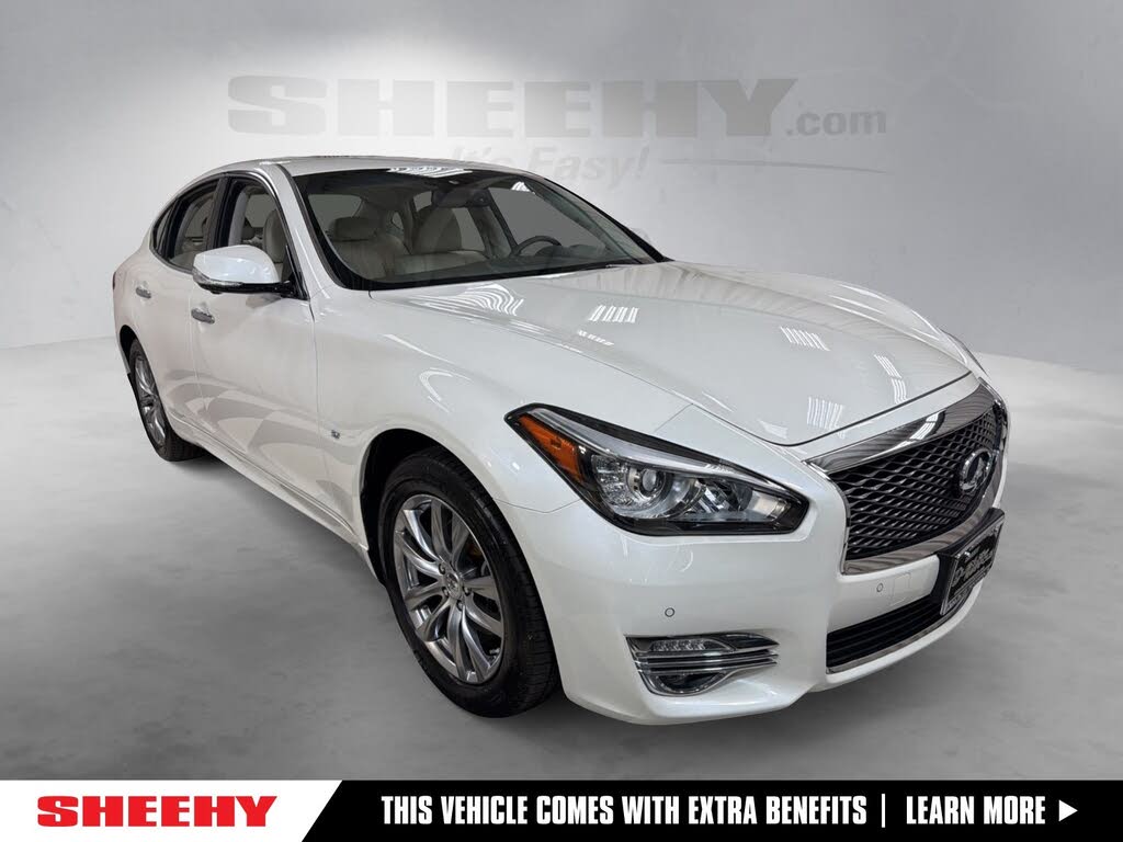2019 INFINITI Q70 3.7 Luxe AWD