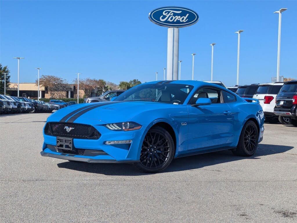 2022 Ford Mustang GT Premium Fastback RWD