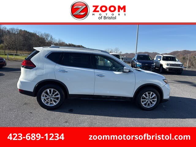 2017 Nissan Rogue SV FWD