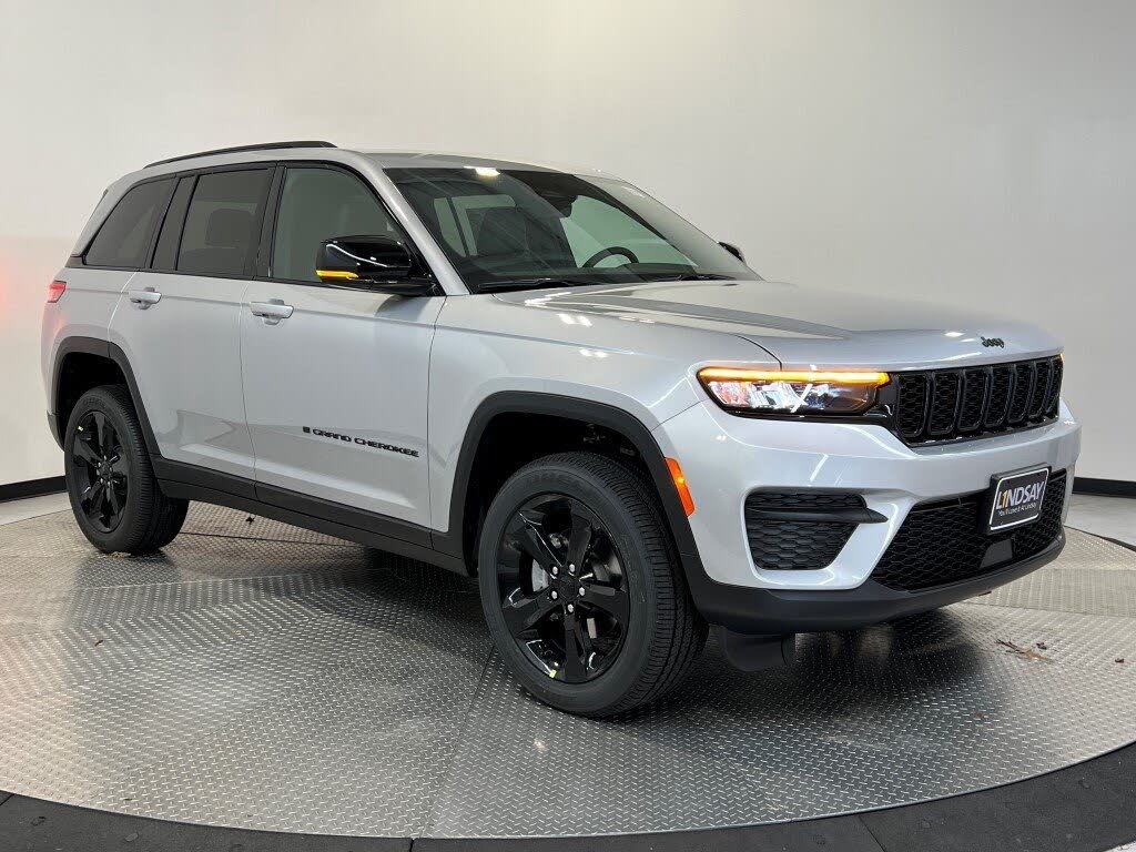2025 Jeep Grand Cherokee Altitude X 4WD