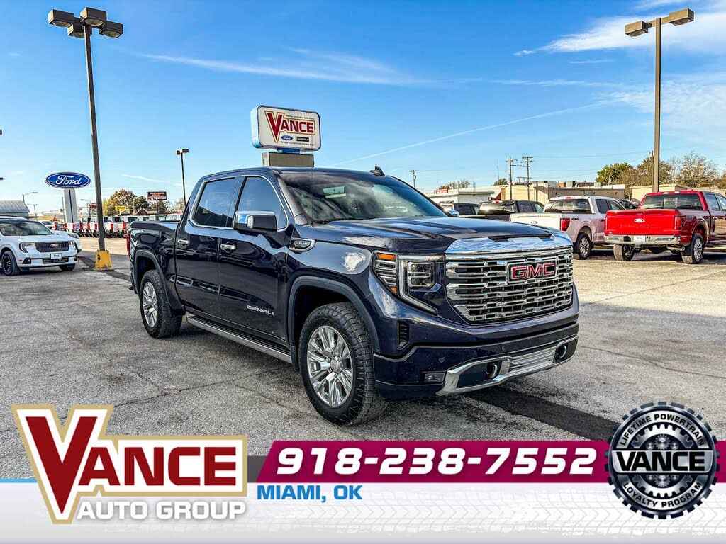 2022 GMC Sierra 1500 Denali Crew Cab 4WD