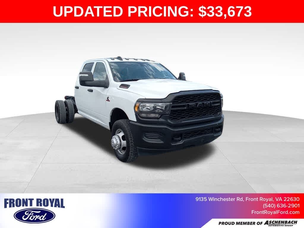 2022 RAM 3500 Chassis Tradesman Crew Cab DRW RWD