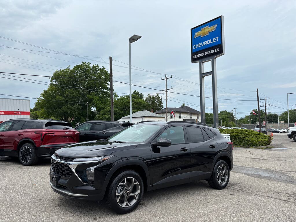 2025 Chevrolet Trax LT FWD