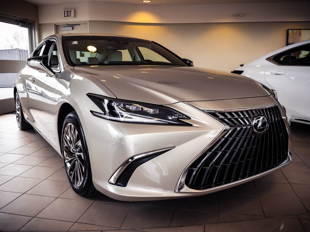 2025 Lexus ES Hybrid