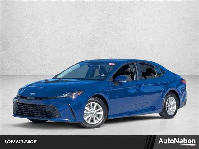 2025 Toyota Camry LE FWD