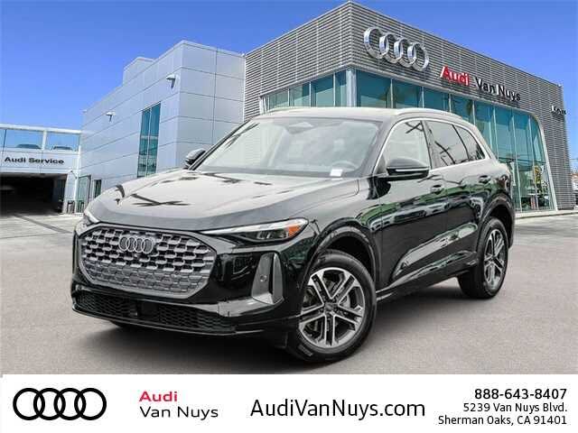 2025 Audi Q5 quattro Premium 40 TFSI