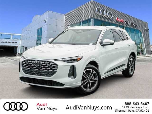 2025 Audi Q5 quattro Premium 40 TFSI