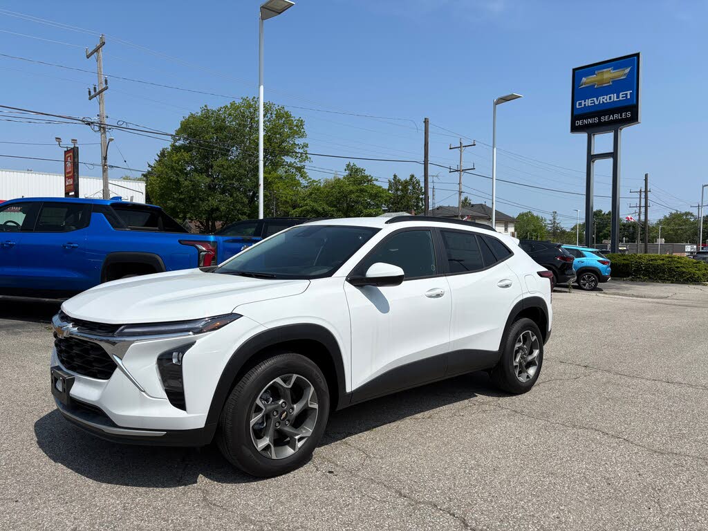 2025 Chevrolet Trax LT FWD