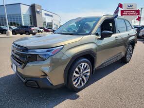 Subaru Forester Touring Crossover AWD