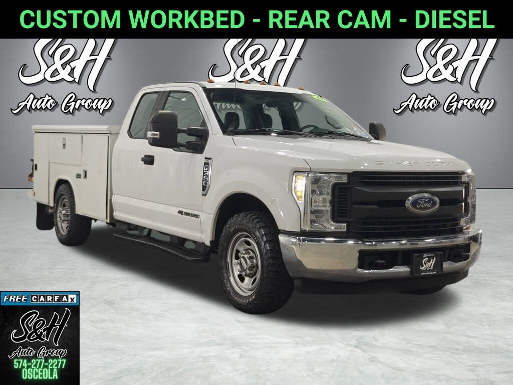 2017 Ford F-350 Super Duty Chassis XL SuperCab RWD