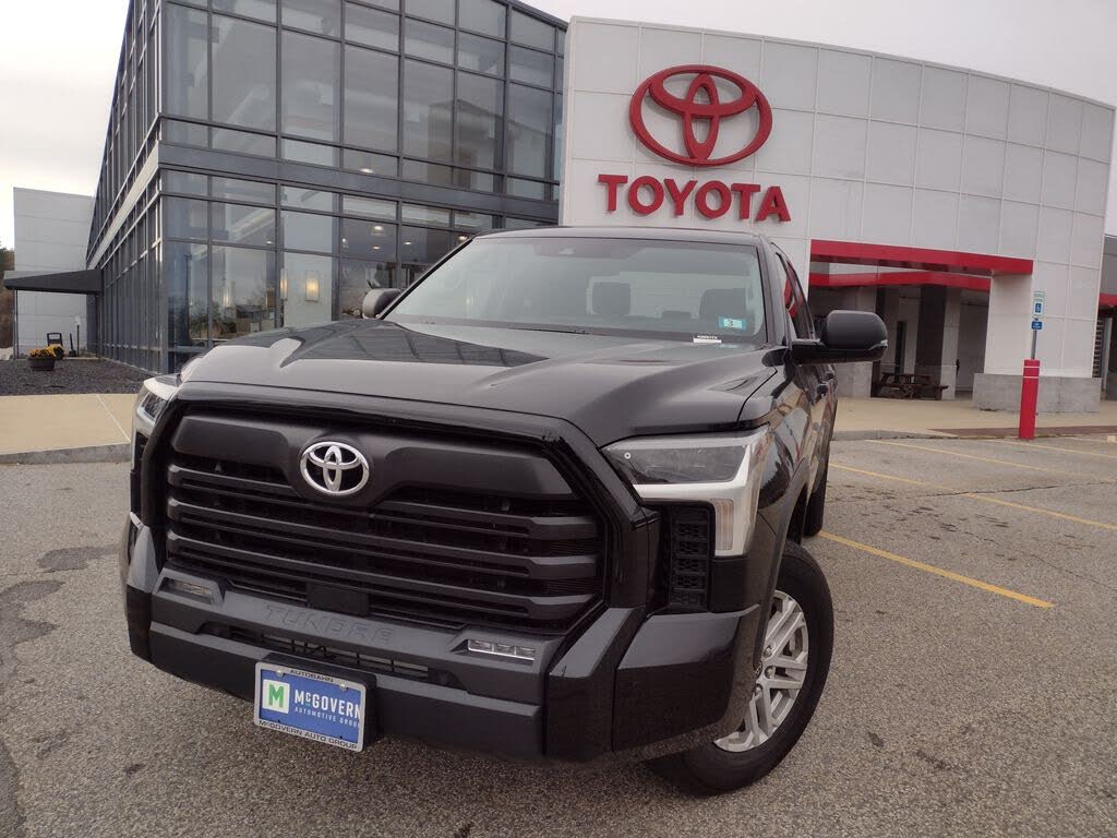 2022 Toyota Tundra SR5 CrewMax Cab 4WD