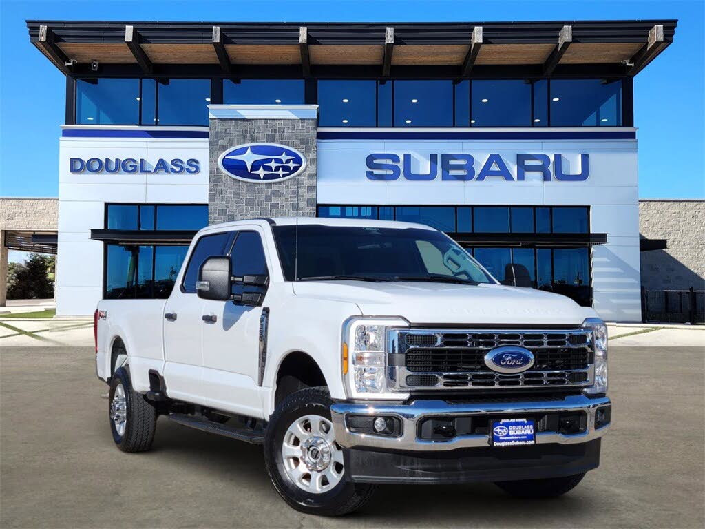 2024 Ford F-350 Super Duty XLT Crew Cab 4WD