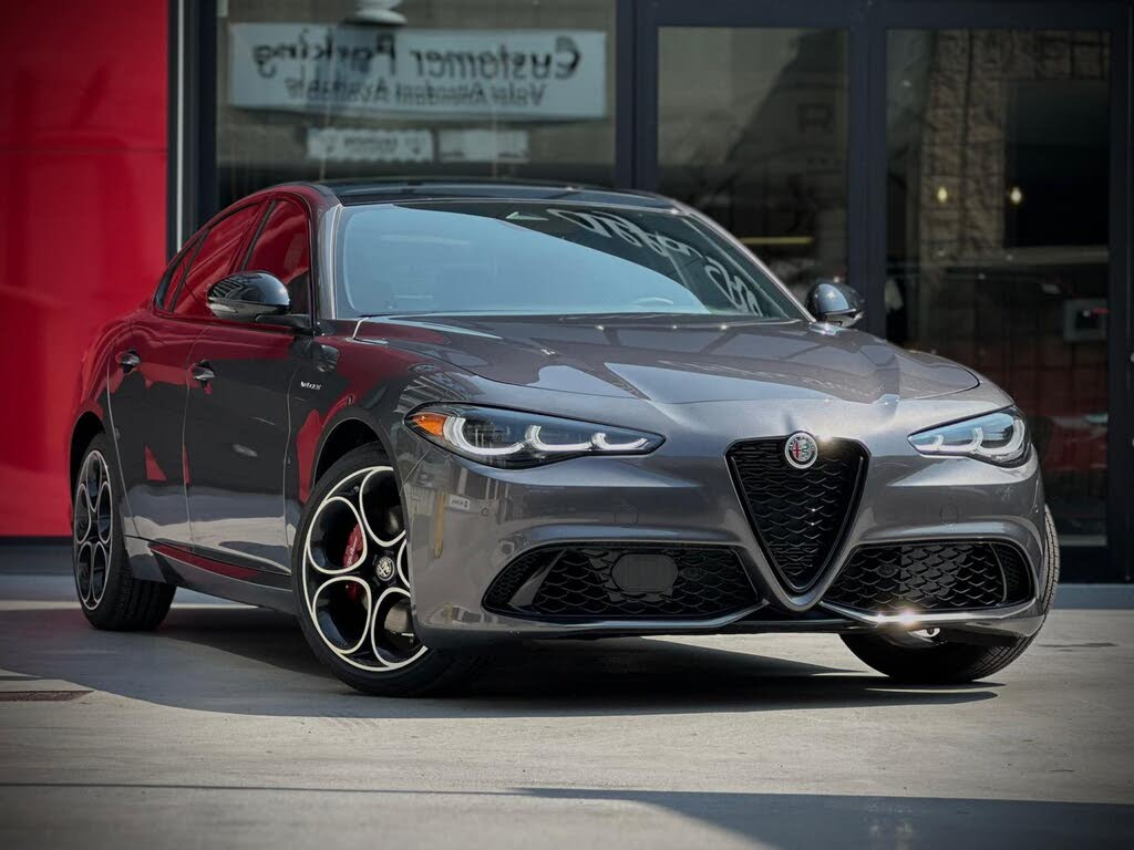 2025 Alfa Romeo Giulia AWD