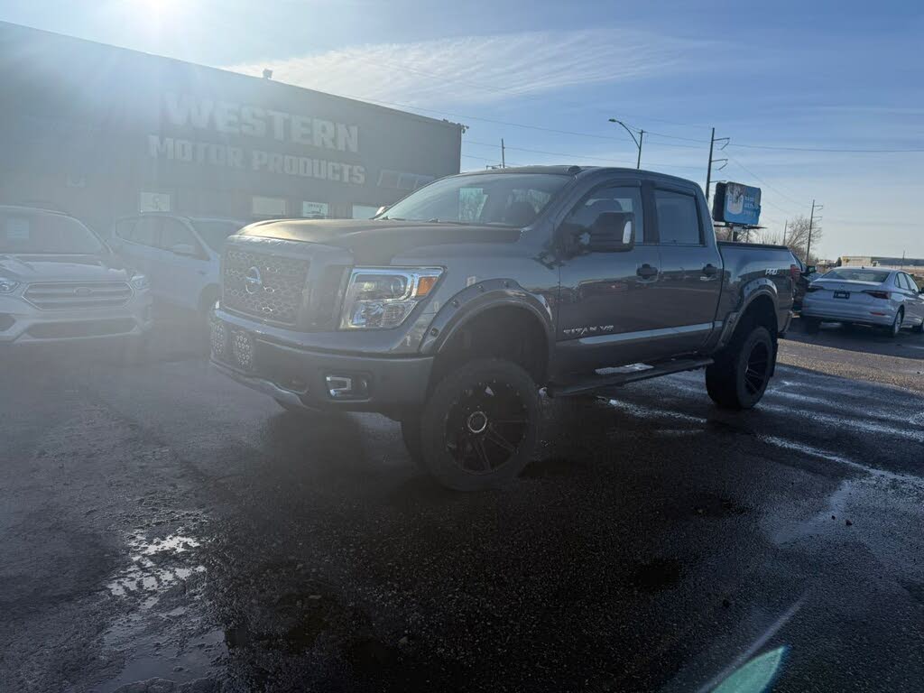 2018 Nissan Titan S Crew Cab 4WD