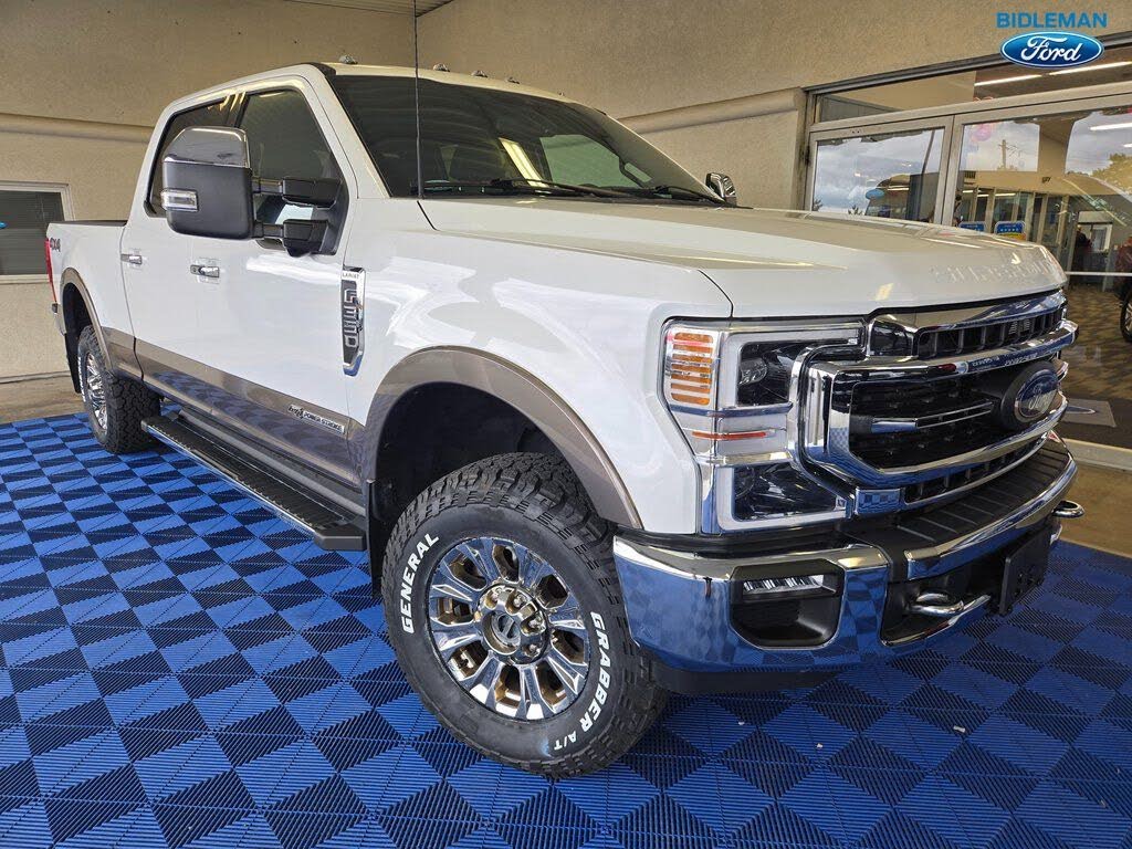 2022 Ford F-350 Super Duty Lariat Crew Cab 4WD