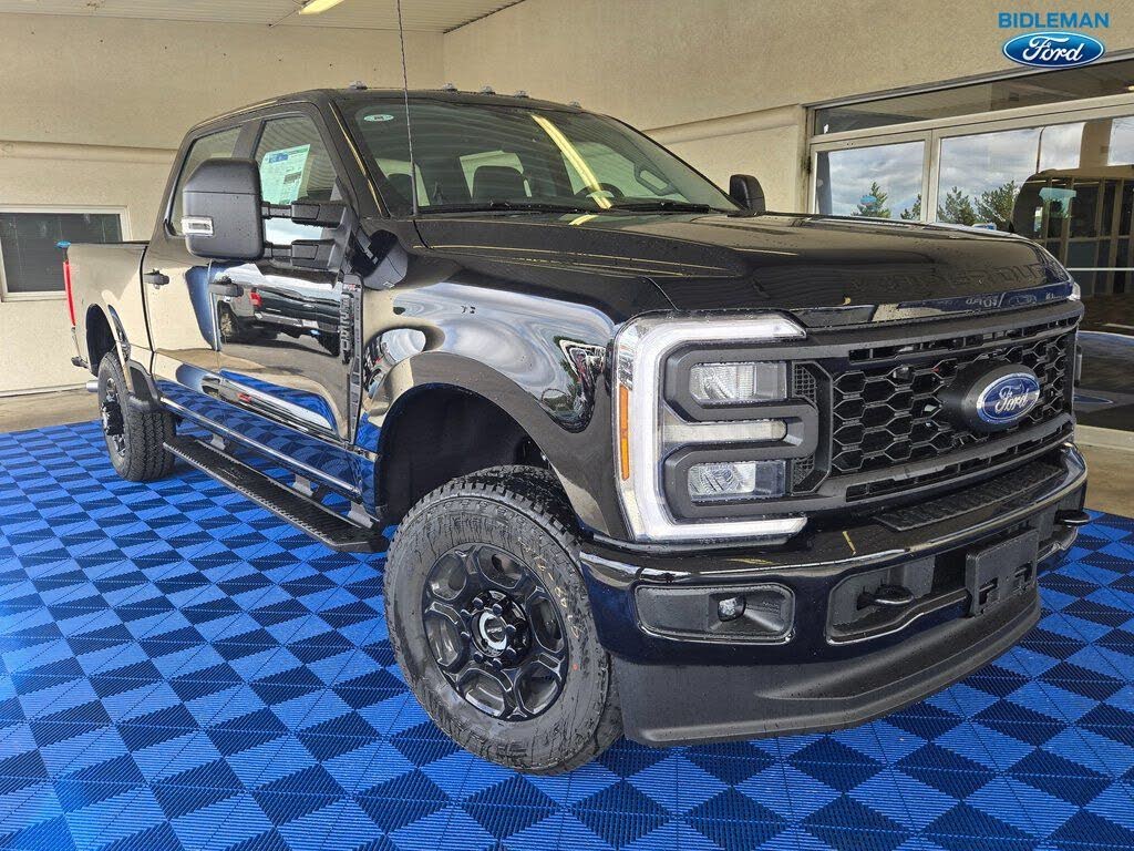 2026 Ford F-250 Super Duty XL Crew Cab 4WD
