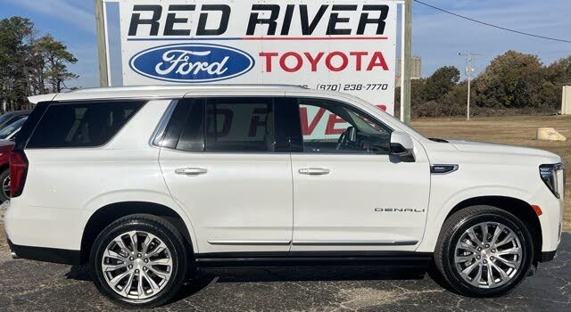 2022 GMC Yukon Denali 4WD