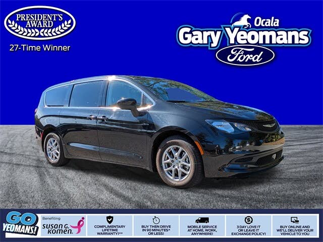 2023 Chrysler Voyager LX FWD