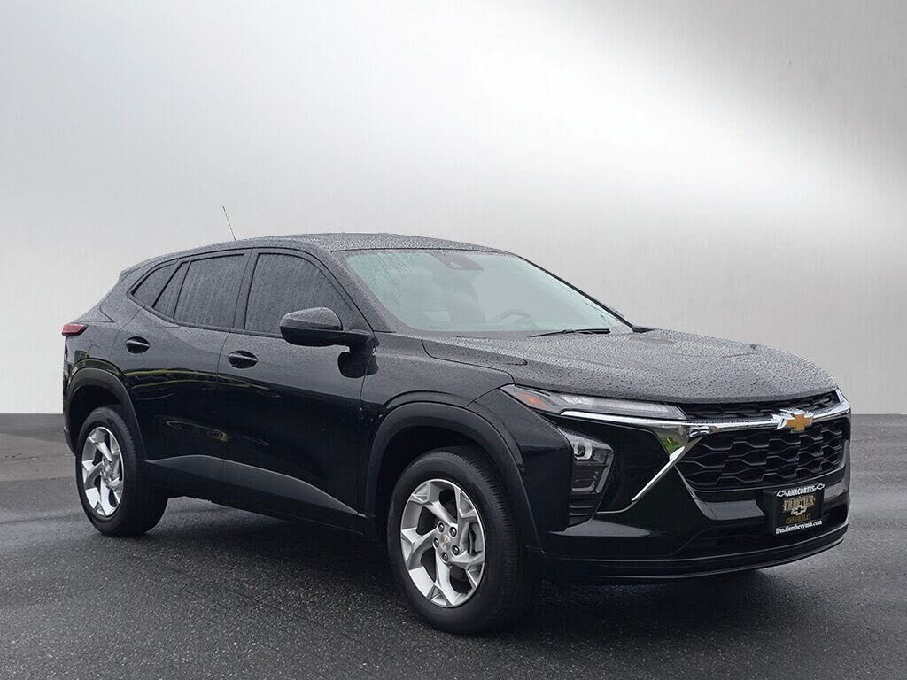 2024 Chevrolet Trax LS FWD