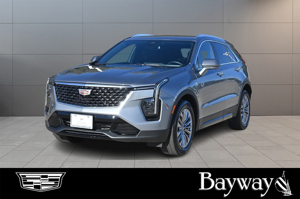 2025 Cadillac XT4 Premium Luxury FWD