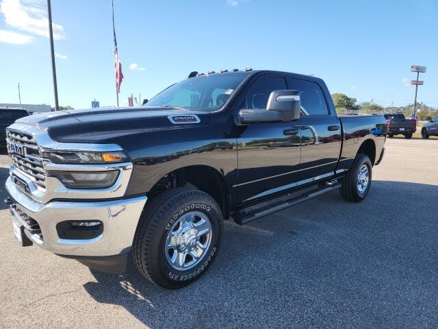 2026 RAM 2500 Tradesman Crew Cab 4WD