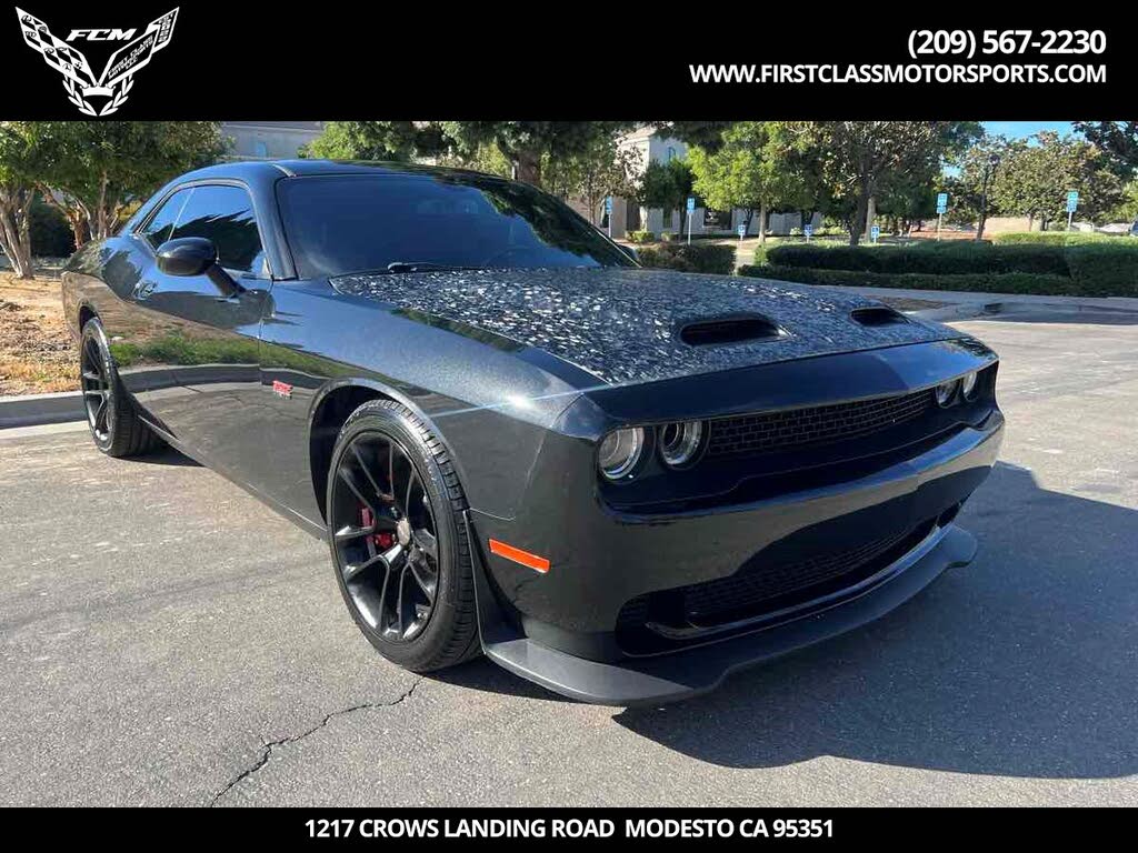 2013 Dodge Challenger SRT8 392 RWD