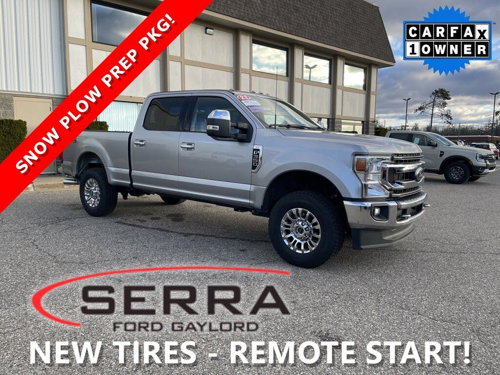 2022 Ford F-350 Super Duty XLT Crew Cab 4WD