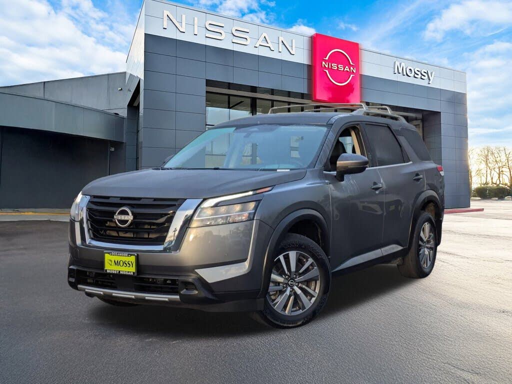 2024 Nissan Pathfinder SL FWD