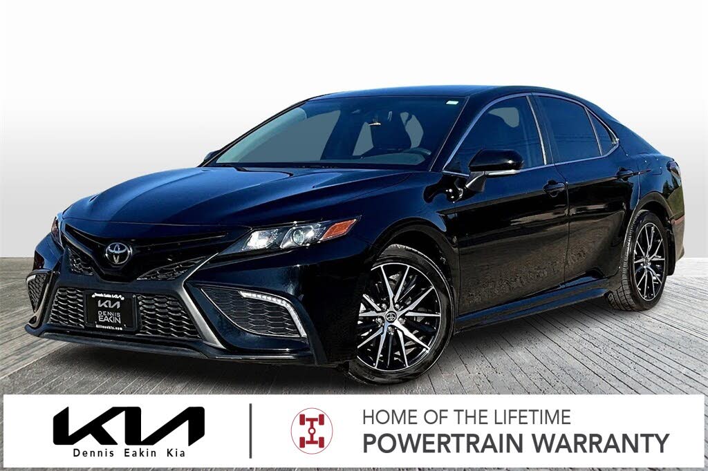 2024 Toyota Camry SE FWD