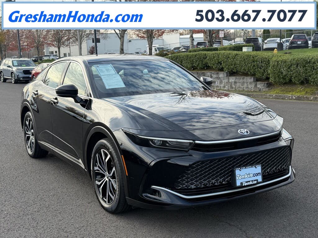 2024 Toyota Crown XLE AWD