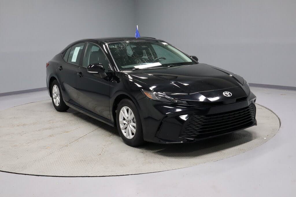 2025 Toyota Camry LE FWD