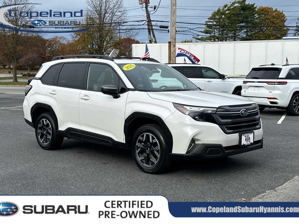 2025 Subaru Forester Premium Crossover AWD