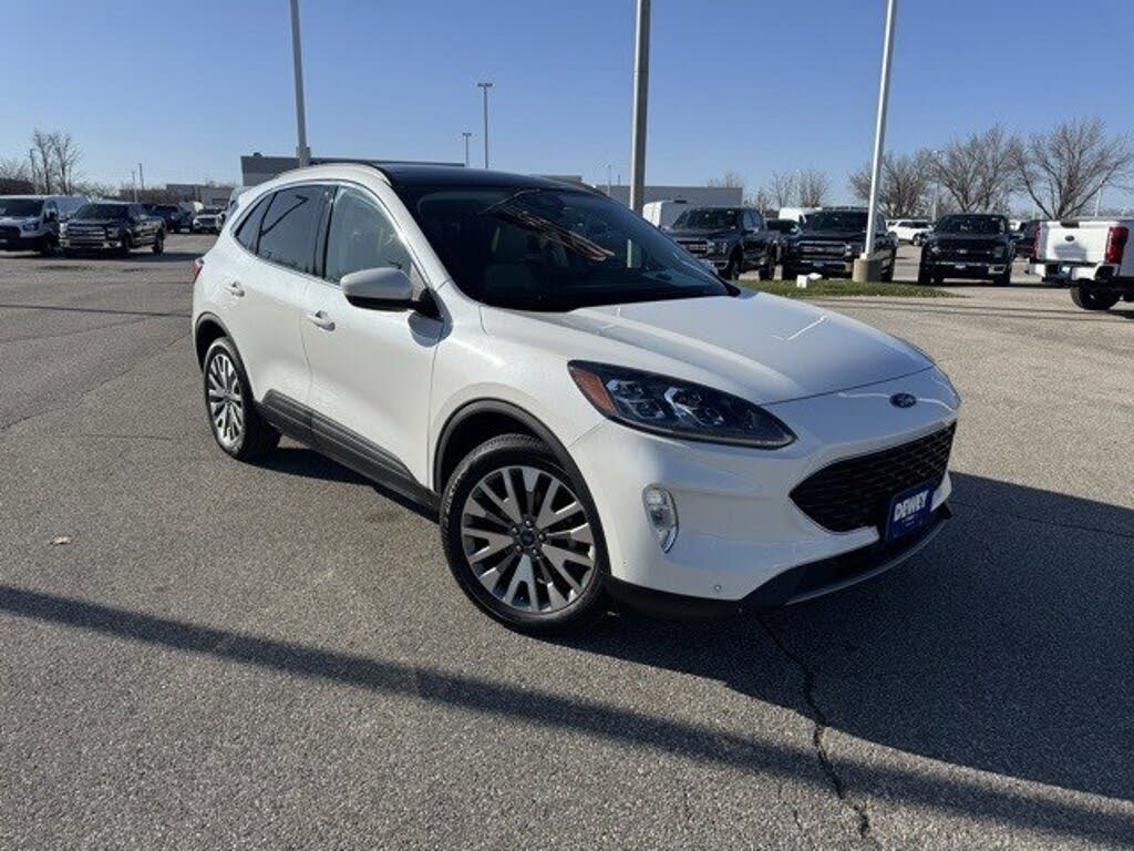 2022 Ford Escape Titanium AWD