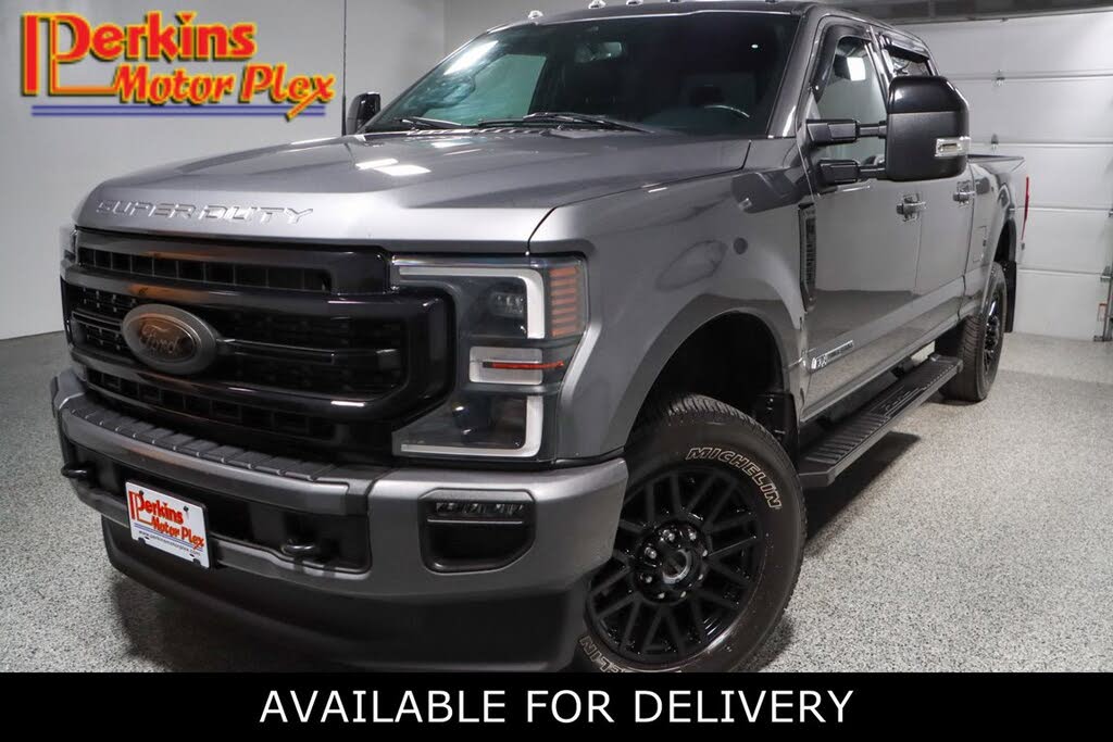 2022 Ford F-250 Super Duty Lariat Crew Cab 4WD