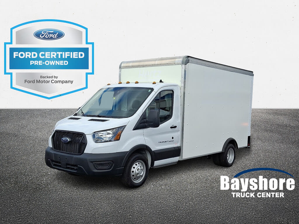 2022 Ford Transit Chassis 350 HD 9950 GVWR 156 Cutaway DRW RWD