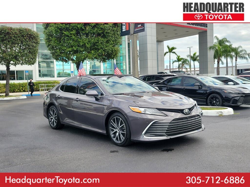 2023 Toyota Camry XLE V6 FWD